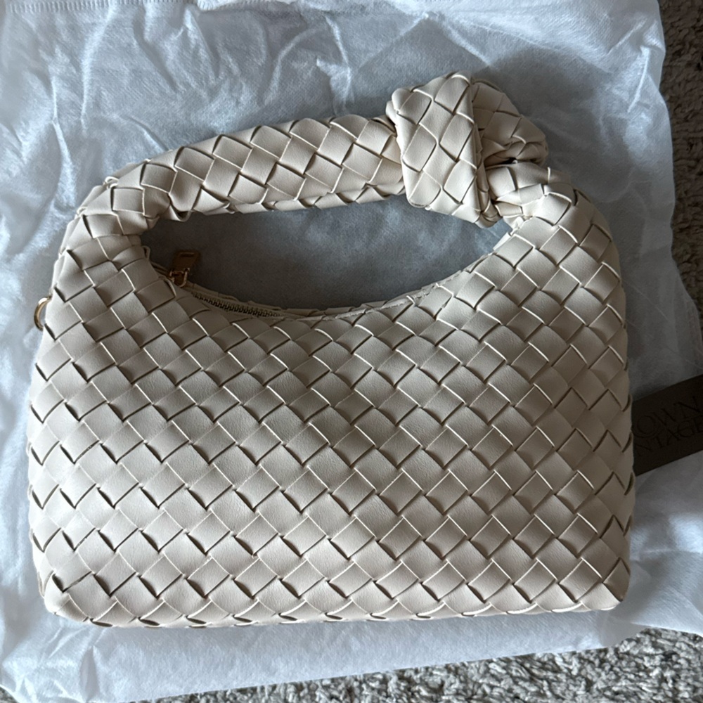 Woven knot bag